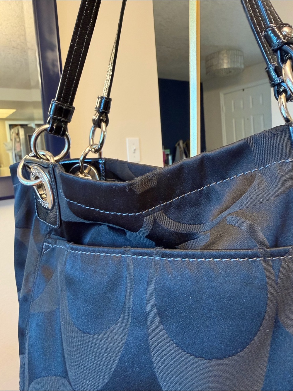 Gorgeous Coach Alex Signature Tote in Sateen 14449 - Picture 3 of 8